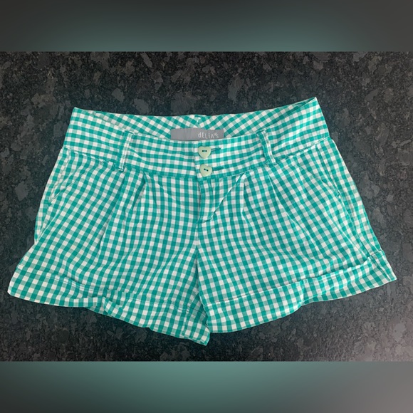 dEliA*s green checkered short size 7 pleated ADORABLE Heart Buttons! - Picture 1 of 10